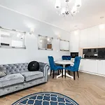 Kasprzaka 29c Free Garage By Perfect *