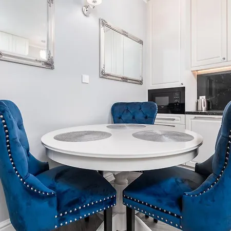 Kasprzaka 29c Free Garage By Perfect شقة