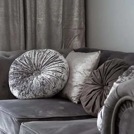 Kasprzaka 29c Free Garage By Perfect Warszawa