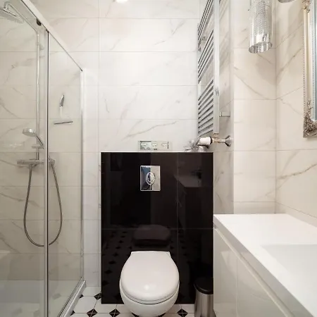 Kasprzaka 29c Free Garage By Perfect *