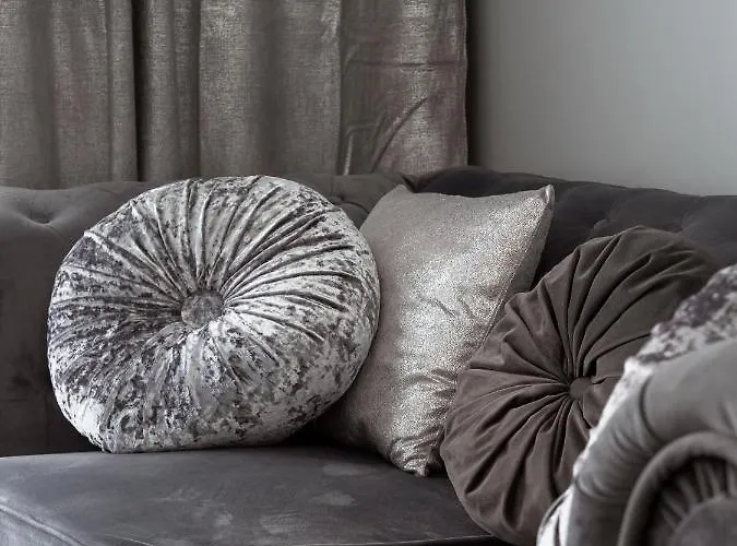 Kasprzaka 29c Free Garage By Perfect Warszawa